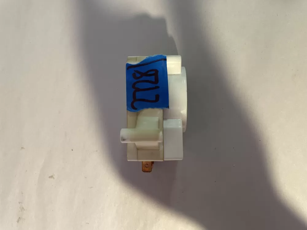 GE WR9X412 Refrigerator Defrost Timer AZ198392 | KM2728