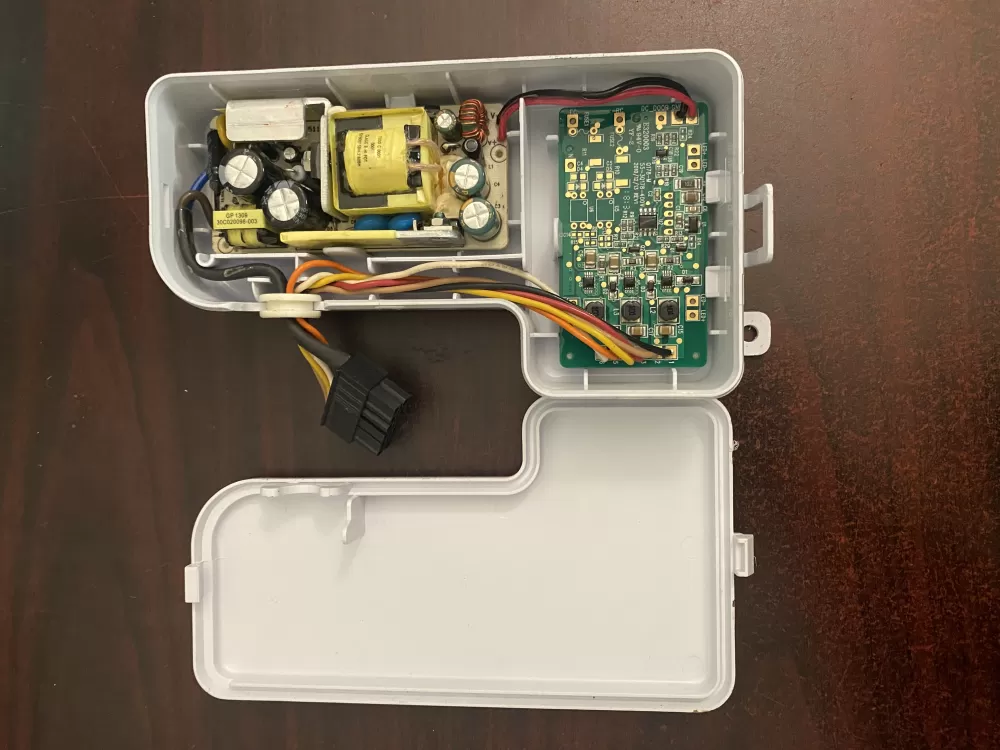 Kenmore  Whirlpool  Jenn-Air  KitchenAid W11038857  AP6039992  W10292715  W10356137  WPW10292715  WPW10356137  4461798  PS11773197  W10724241 Refrigerator Inverter Control Board