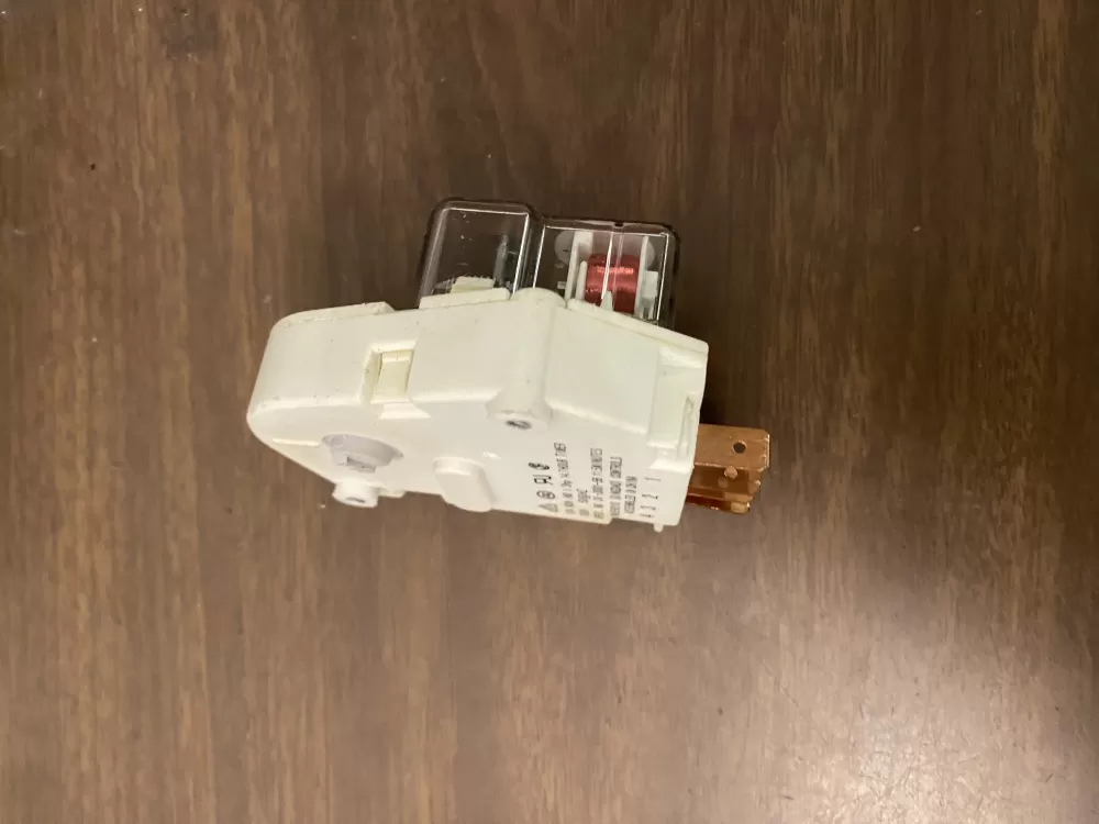 Frigidaire Kenmore AP2111929 12762 Refrigerator Defrost Timer AZ98885 | BK1808