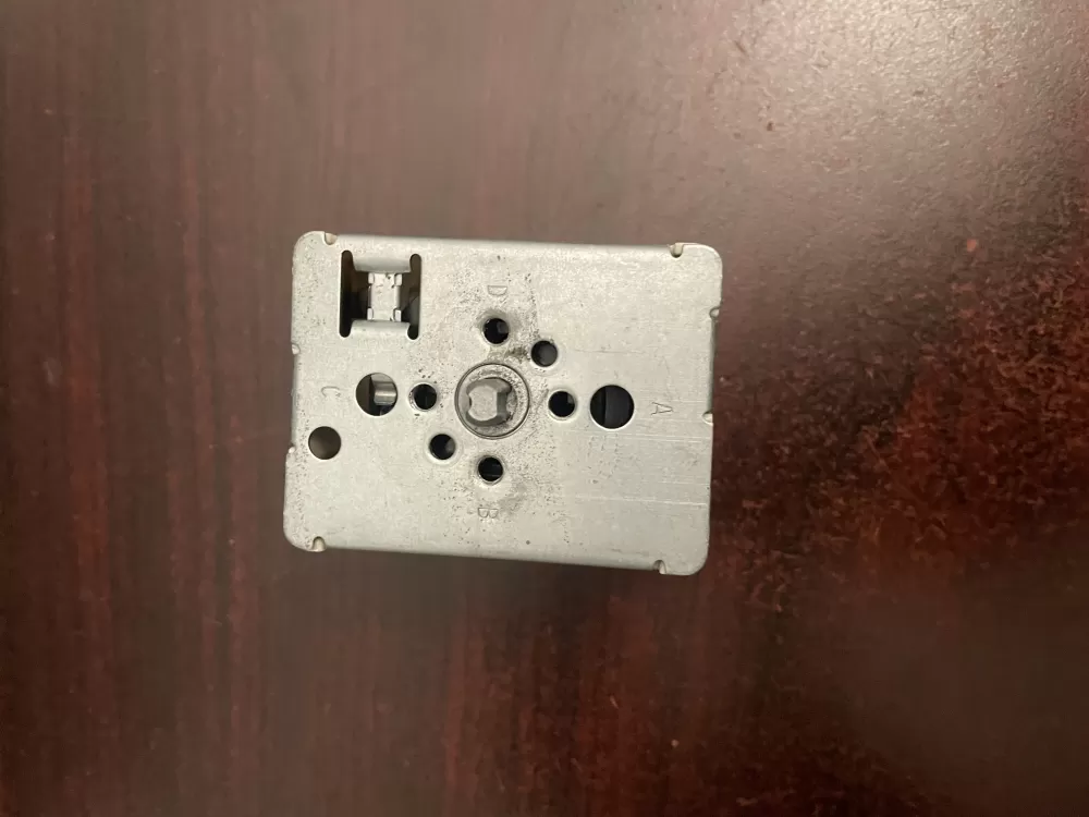 GE Hotpoint Kenmore 164D1816P006 Range Switch AZ103665 | KM930