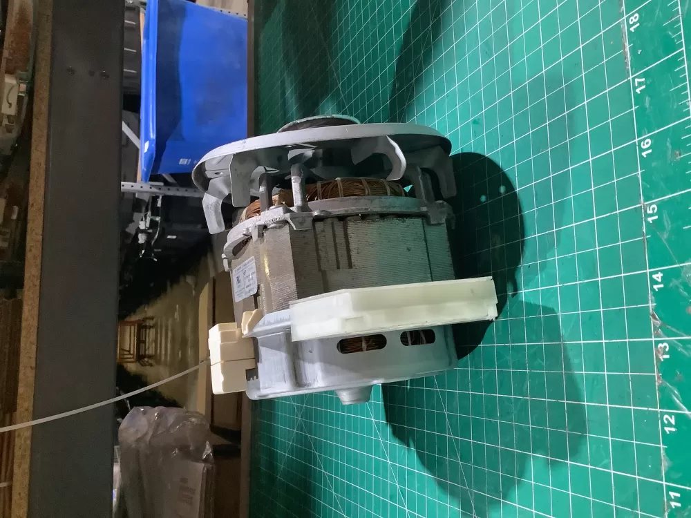 Samsung 4786677081 Washer Motor AZ135716 | SL256