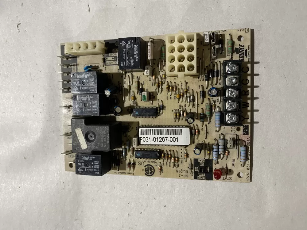 York Coleman Amana Luxaire Johnson Controls P031-01267-001 Furnace Control Board