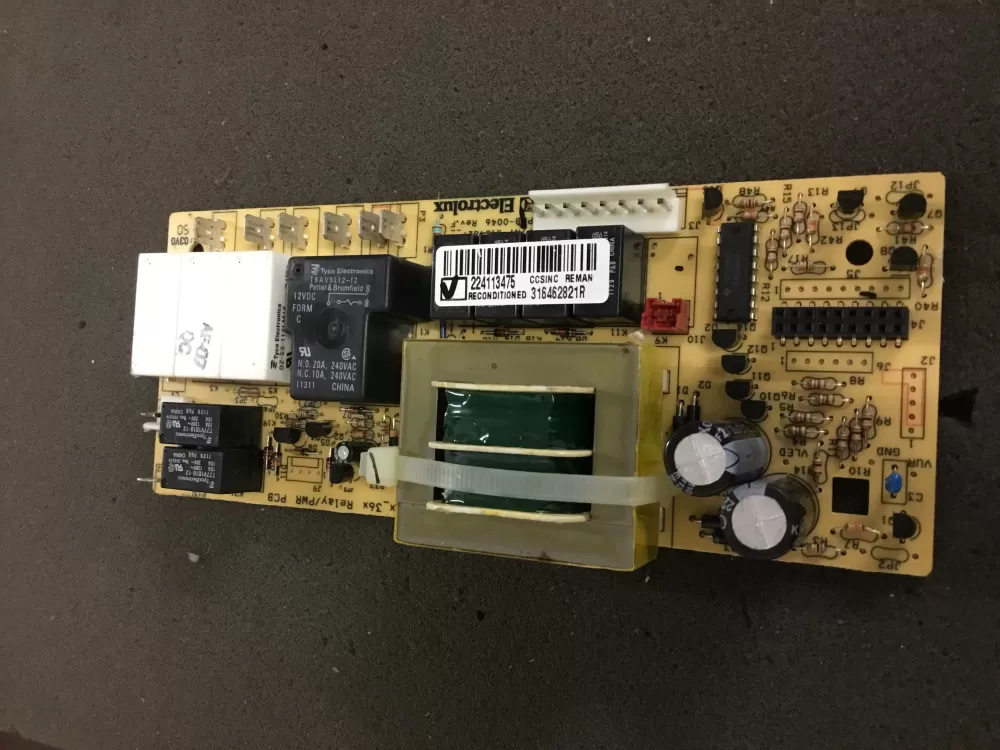 Frigidaire 316462821R  3164628218  3164627 Oven Control Board