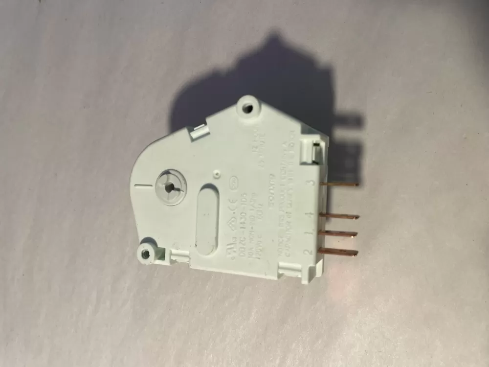 Frigidaire DBZC-1430-1D5 Refrigerator Defrost Timer AZ198334 | KM2728