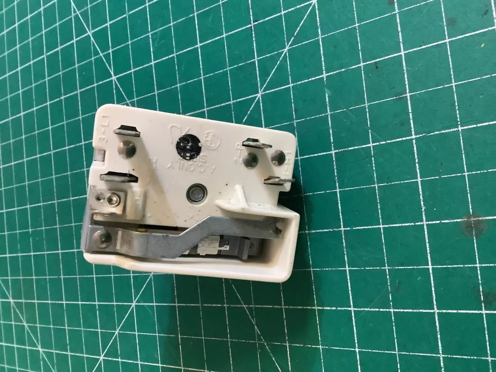 GE Hotpoint Wb24t10029 Range Switch Infinite AZ171274 | NR2611