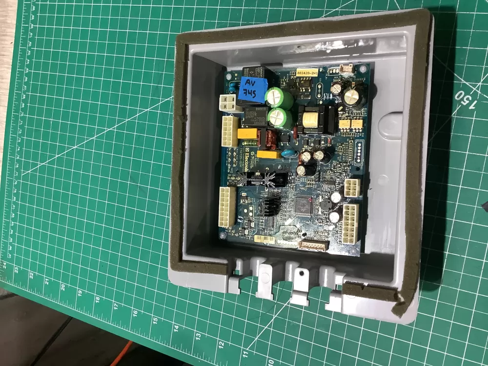 Frigidaire Fridge Control Board 003439-2H1 AZ188579 | AV745