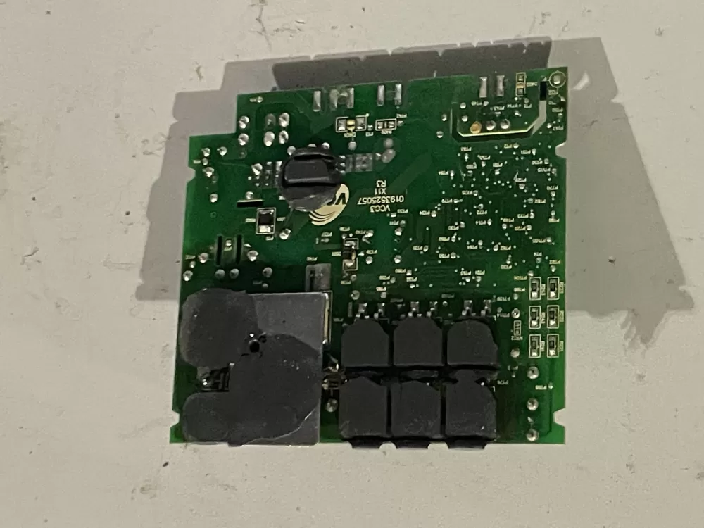 Frigidaire 219326004 Refrigerator Control Board Circuit AZ33184 | Wm305