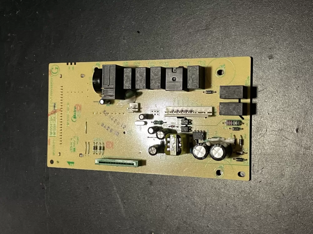 GE MD12001LB EMLAAGE-04-K 17170000008243 Microwave Control Board