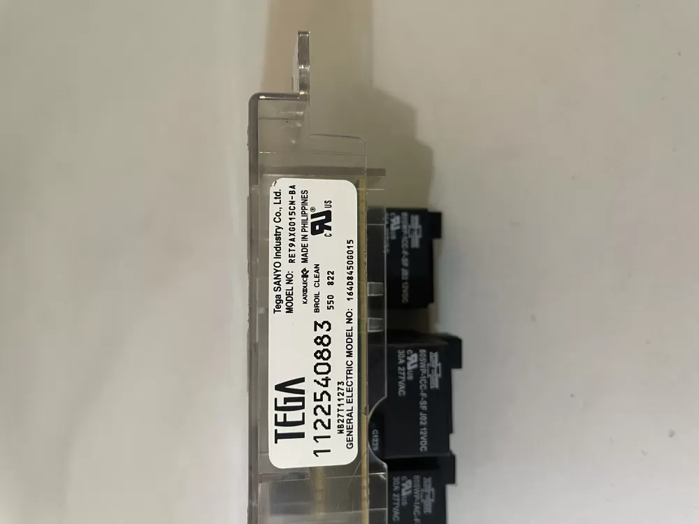 GE WB27111273 Range Oven Main Control Board AZ136633 | KM194