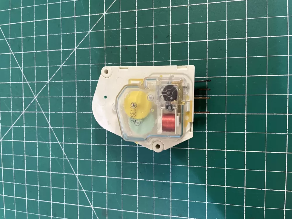 Frigidaire  Kenmore AP2111929 12762 215846602 00624728 00626234 00628510 00628518 0628510 08000559 08006054 08006992 08016919 08950148 215267800 215846605 215846606 240371001 241621501 3001671 3001701 3015909 3203657 4013391050 5300187484 5300628518 5301090474 5303203657 5303211155 5303211680 5303270622 5303275811 5303321133 5303321915 5304457327 5308006054 5308006992 624728 626234 628510 628518 8000559 8006054 8016919 8950148 C000062797 C62797 D007004112 DG187005 F000111695 G000187484 G172706 G174820 G186580 G187005 G187484 M1090167 M1090474 N8000559 R000900241 R000900764 R900241 PS423801 Refrigerator Defrost Timer