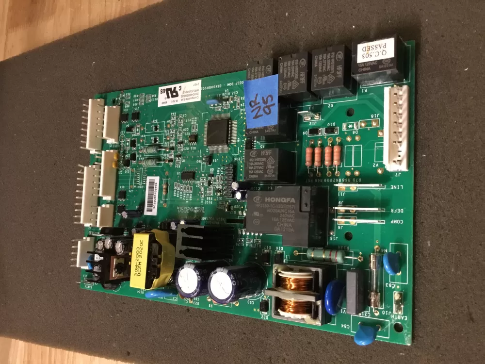 GE 200D2260G008 PD00074367 AP7188100 Refrigerator Control Board AZ99814 | NR95