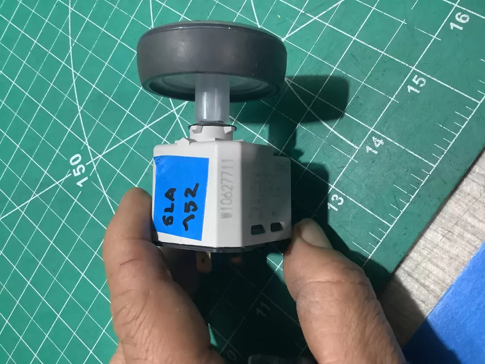 Maytag W10627711 WPW10627711 Dryer WP Switch AZ187748 | SL152