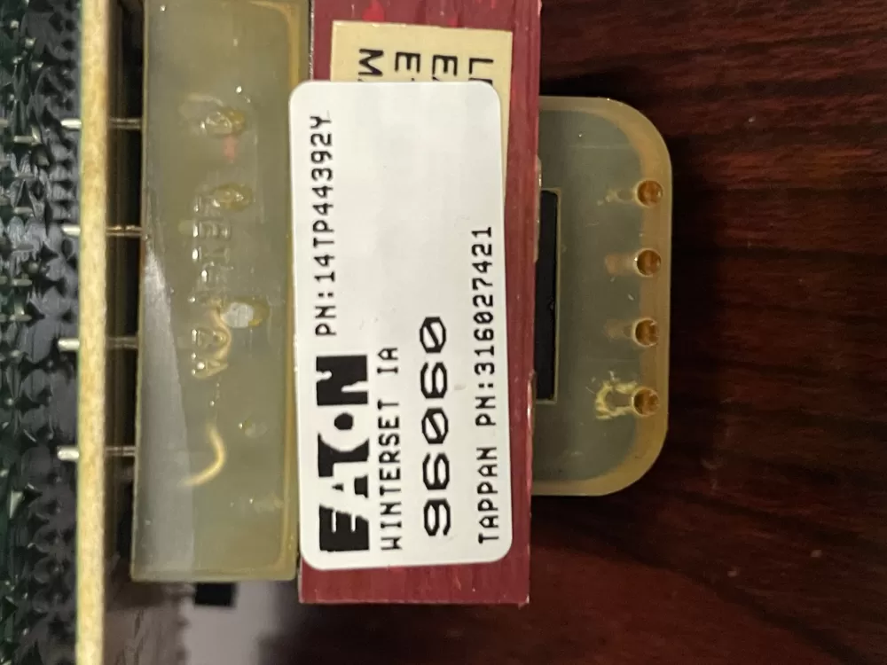 Frigidaire 316027421 Range Control Board AZ93734 | Wm1085