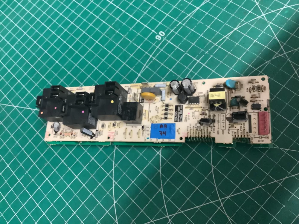 GE 8RF4B10210601 T09 2K5 Oven Control Board Wd 11206 AZ204717 | AR74
