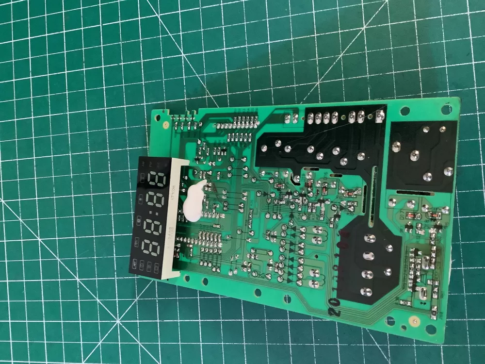 Midea E198946  MD12011L   EMXAAIW-03-R  EMXAAIW 03 R Microwave Control Board
