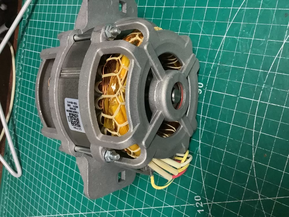Whirlpool W10623547 Washer Motor AZ211925 | SLA328