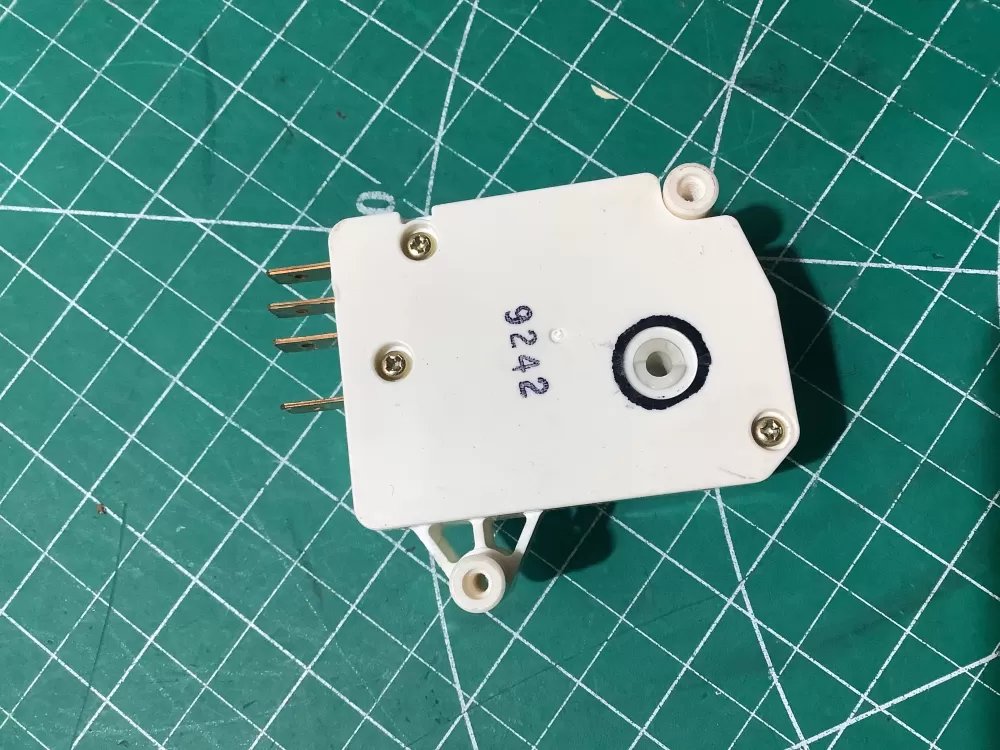 Kenmore Amana WP67001036 PS11743439 Refrigerator Defrost Timer AZ193583 | AR2229