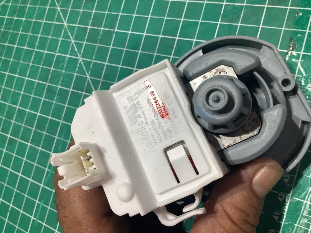 Amana  Kitchen Aid  Whirlpool W10724439 W10876537VP W10876537 Dishwasher Water Drain Pump Motor
