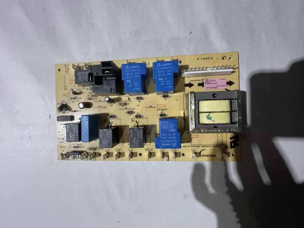  171700758 relay board