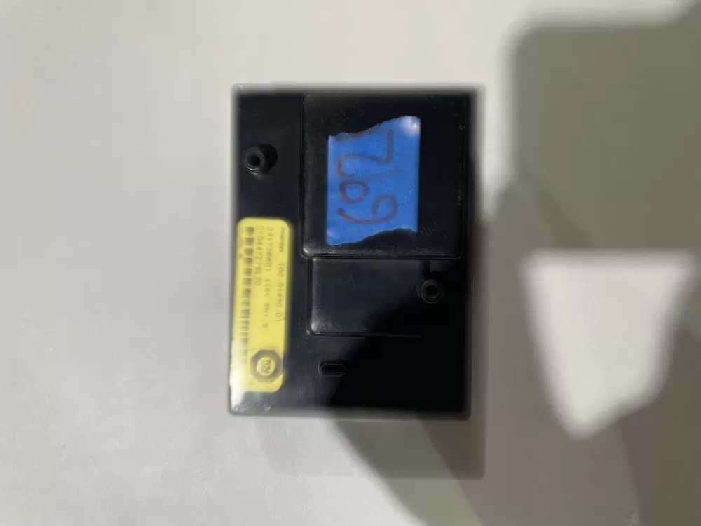 Westinghouse 242011001 PS2581557 Refrigerator Control Board AZ180503 | KM692