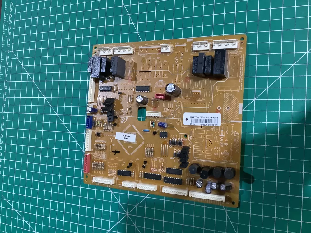 Samsung DA92–01692A Refrigerator Control Board AZ147673 | NR2472