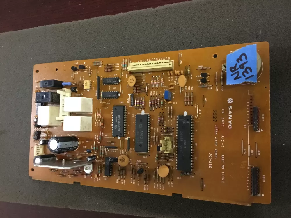 Microwave EM-6825 Display Control Board AZ90386 | NR1393
