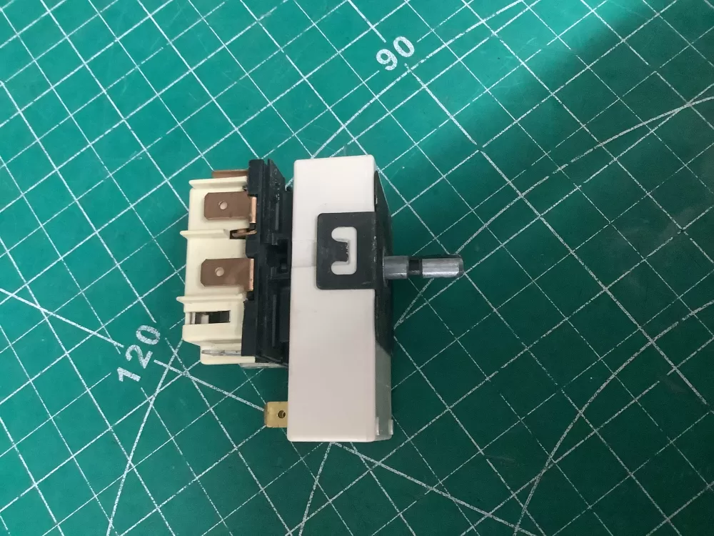 GE 191D8398P005 Oven Switch AZ202167 | SL127