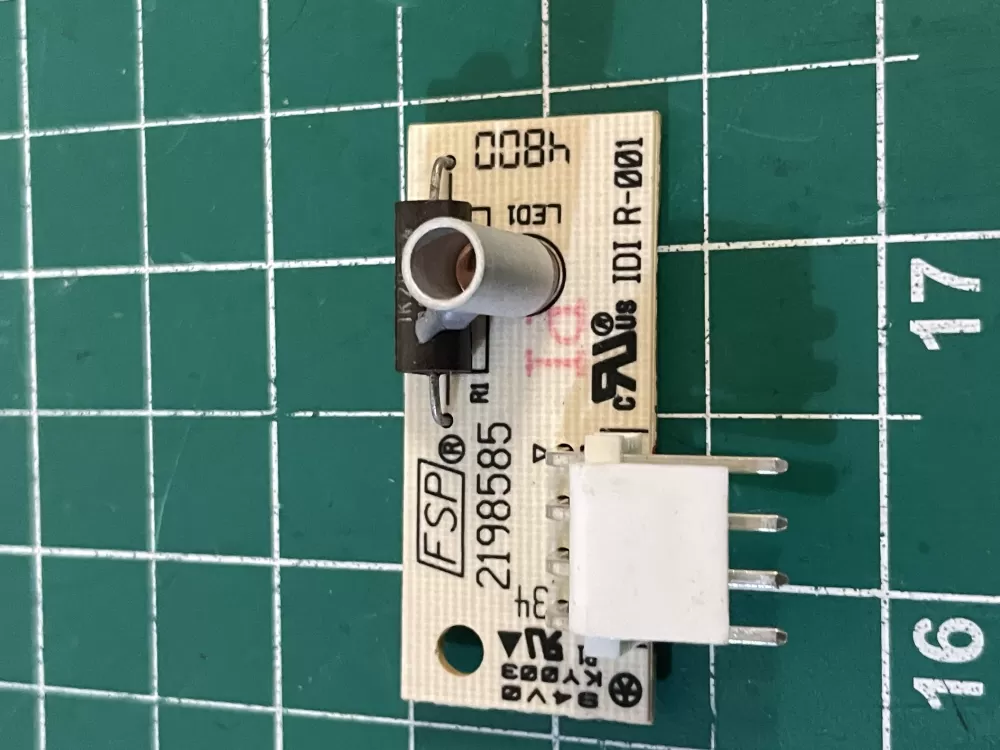 Whirlpool W10757851 4389102 Refrigerator Ice Control Board AZ209474 | Wm2058