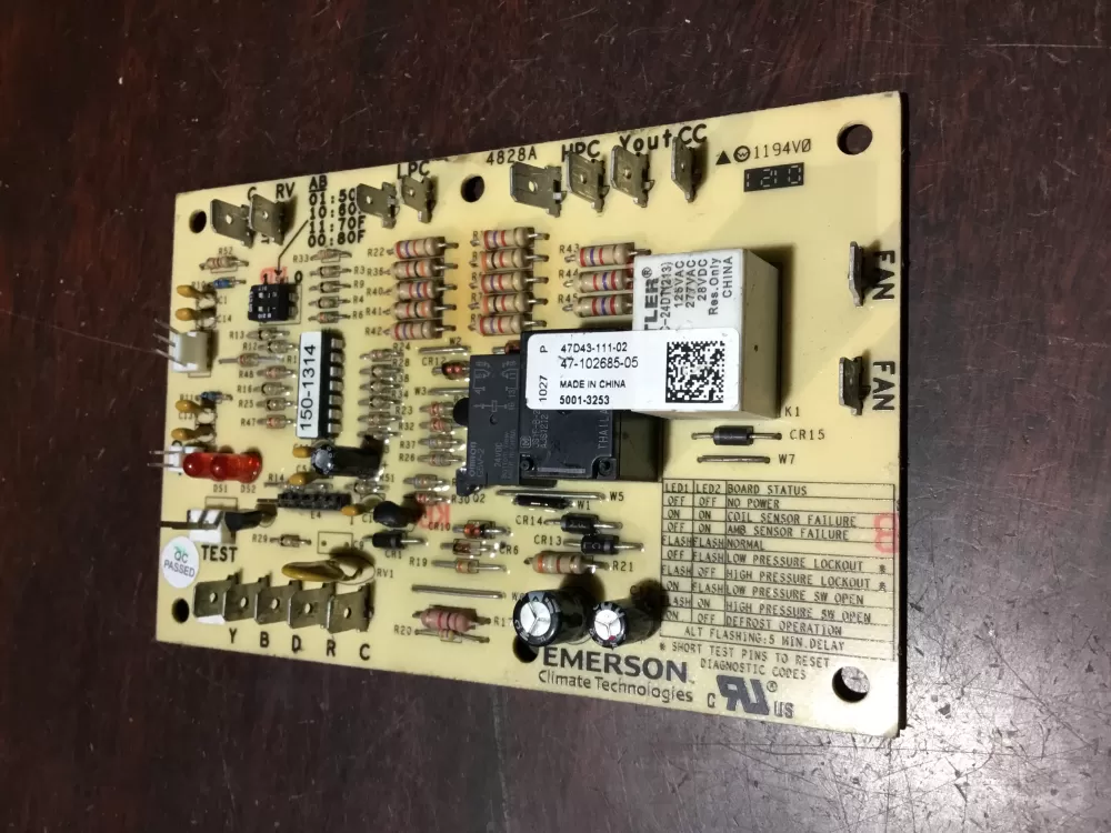 Emerson 47 102685 05 47d43 111 02  d43 Control Board AZ73139 | NR1235