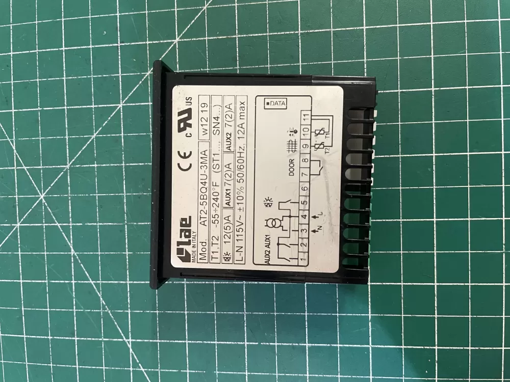 Refrigerator control board AT2-5BQ4U-3MA AZ184068 | KM2715