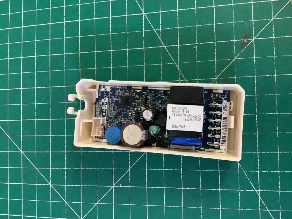 Whirlpool  Maytag W10908179 W11039790 PS11773223 Refrigerator Control Board