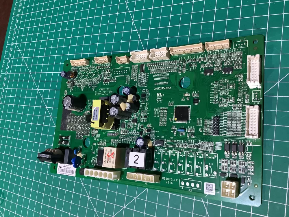 GE 197D8522G101 70213260401GA Refrigerator Control AZ137103 | NR2359