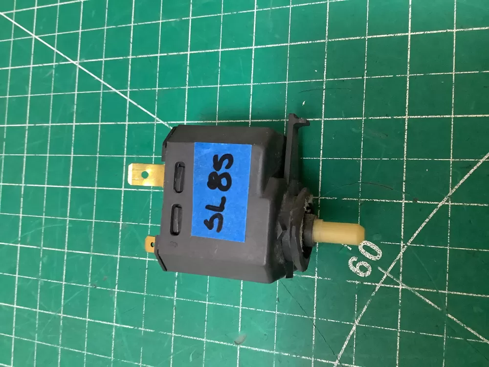 Maytag WP3404233 Dryer Crosley Inglis Start Switch AZ224311 | SL85