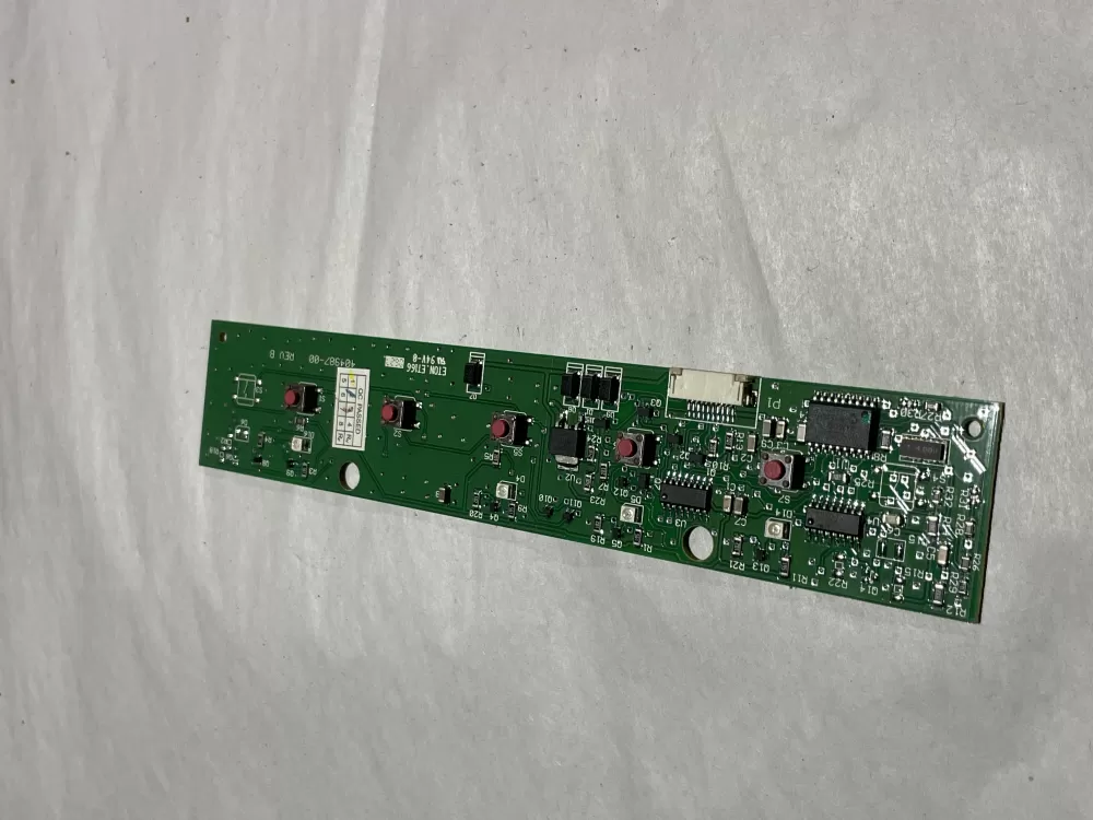 Frigidaire 241708309 RefrigeratorDispenser Control Board AZ113685 | Wm625