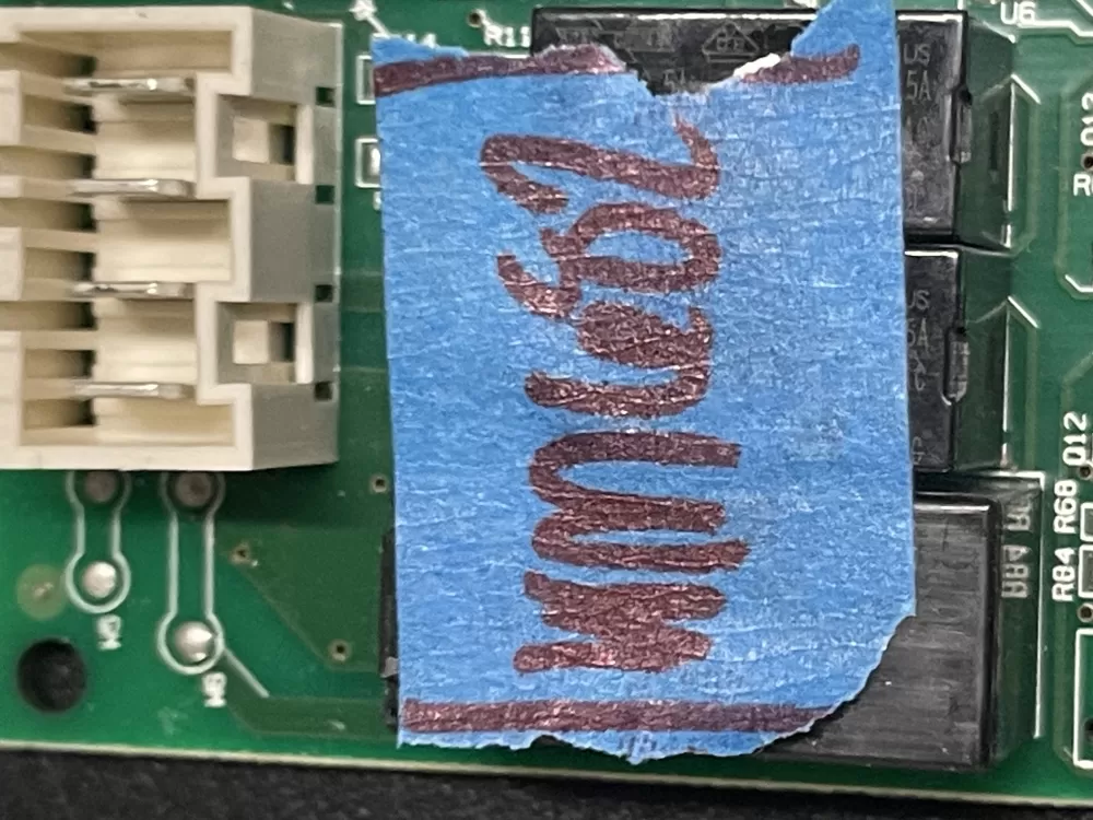 Whirlpool Maytag W10589838 WPW10589838 Refrigerator Control AZ11733 | 628