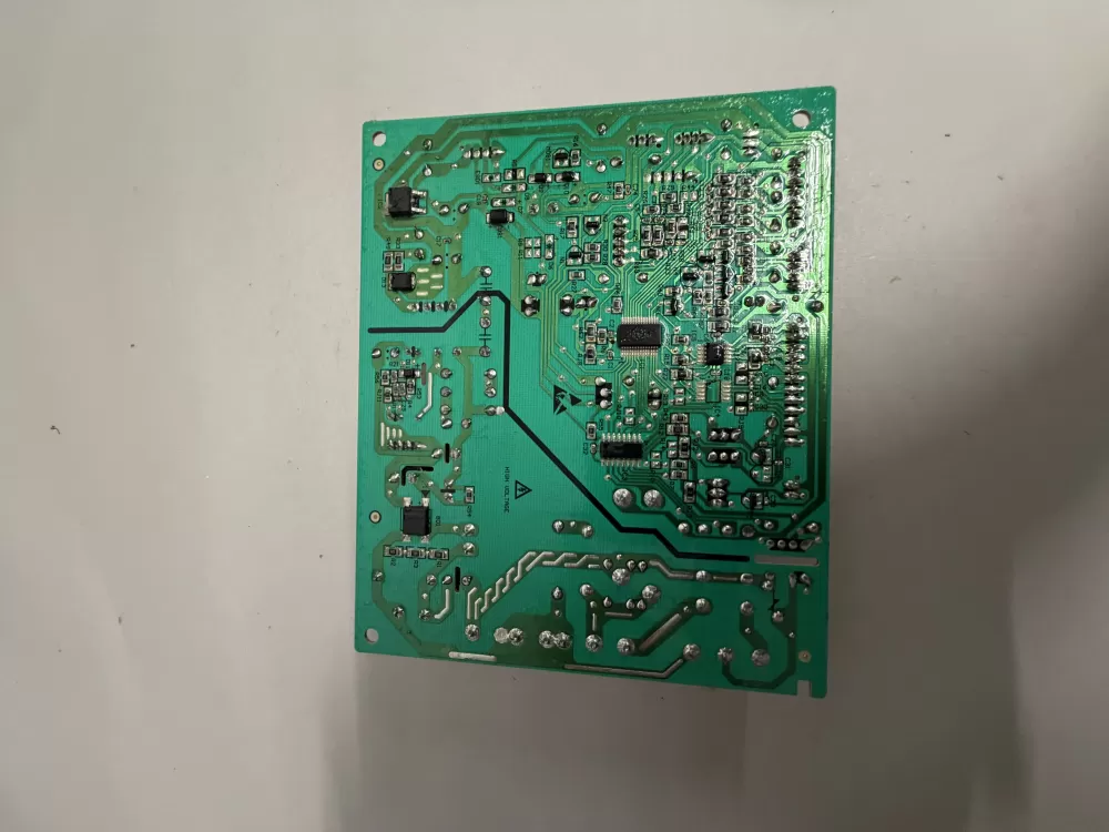 Hisense B03400351 Refrigerator Control Board  AZ231286 | KM426
