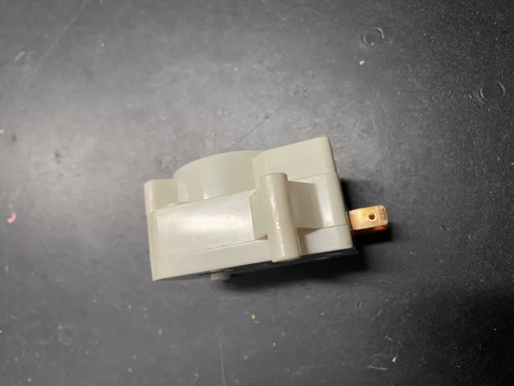 Frigidaire Kenmore AP2592907 442754 Refrigerator Defrost Timer AZ16481 | BK822