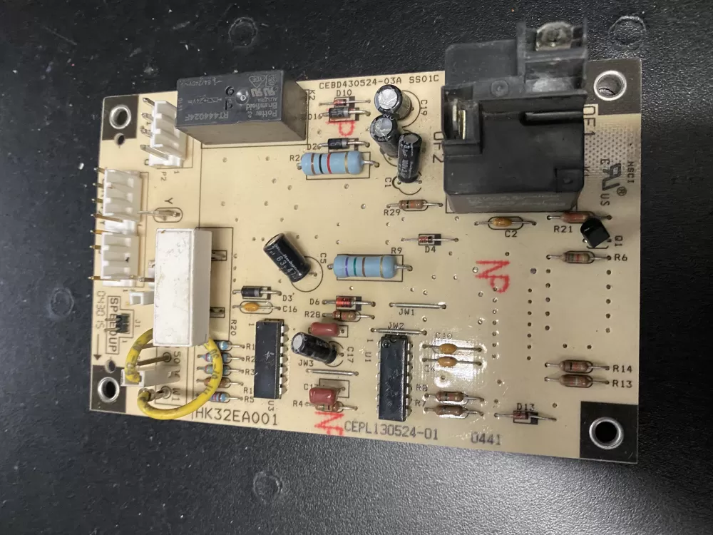 Carrier Bryant HK32EA001 Defrost Board Control Cepl130524-01 AZ851 | BK611