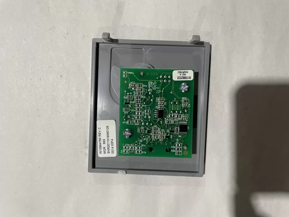 Whirlpool W10564756 Refrigerator Control Board Ice AZ190003 | KM2533