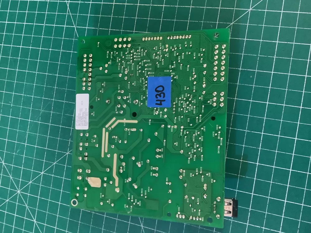Frigidiare 242268902 Refrigerator Main Control Board AZ208025 | NR430
