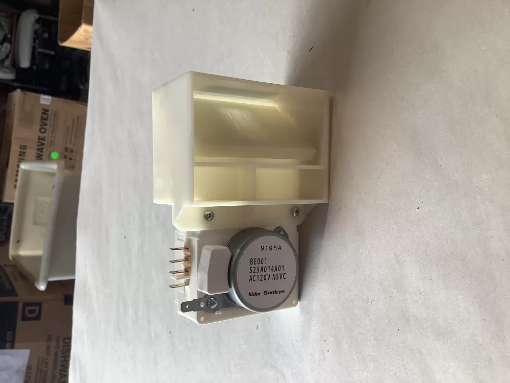 Frigidaire 242303001 Refrigerator Damper Motor Assembly AZ148927 | SL175