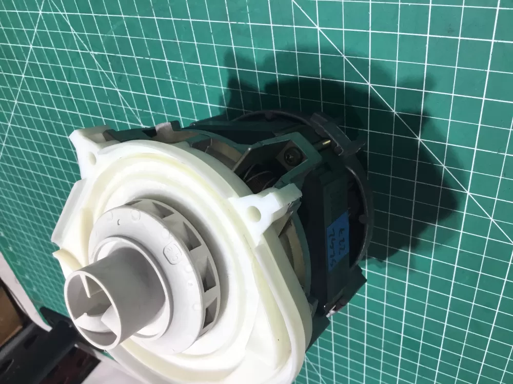 Miele 5065033 Dishwasher Pump Motor AZ151972 | SL227