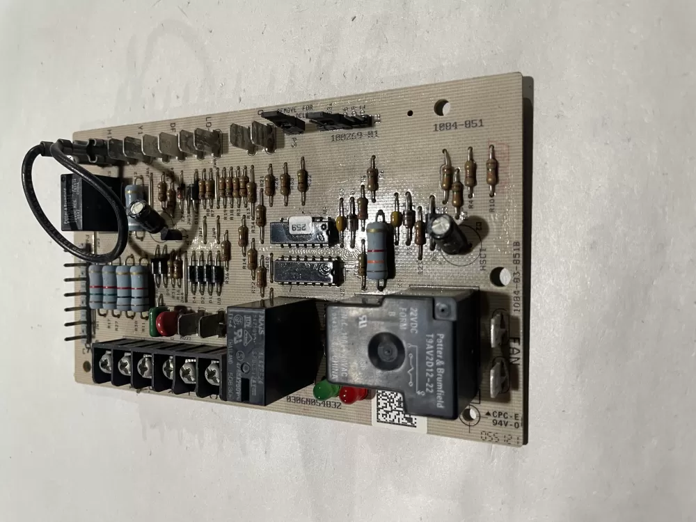 Lennox Armstrong 100269-01 1084-851 1084-83-851B Control Board AZ188078 | KM696