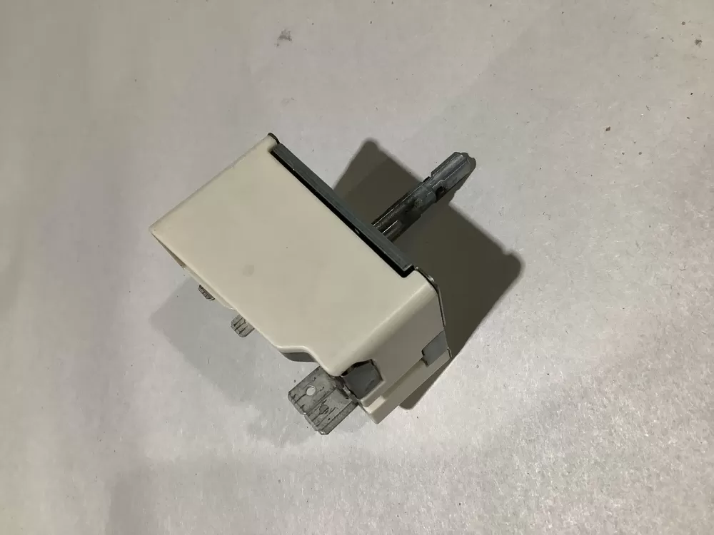 Frigidaire Kenmore 318293830 Range Switch AZ102557 | Sl112