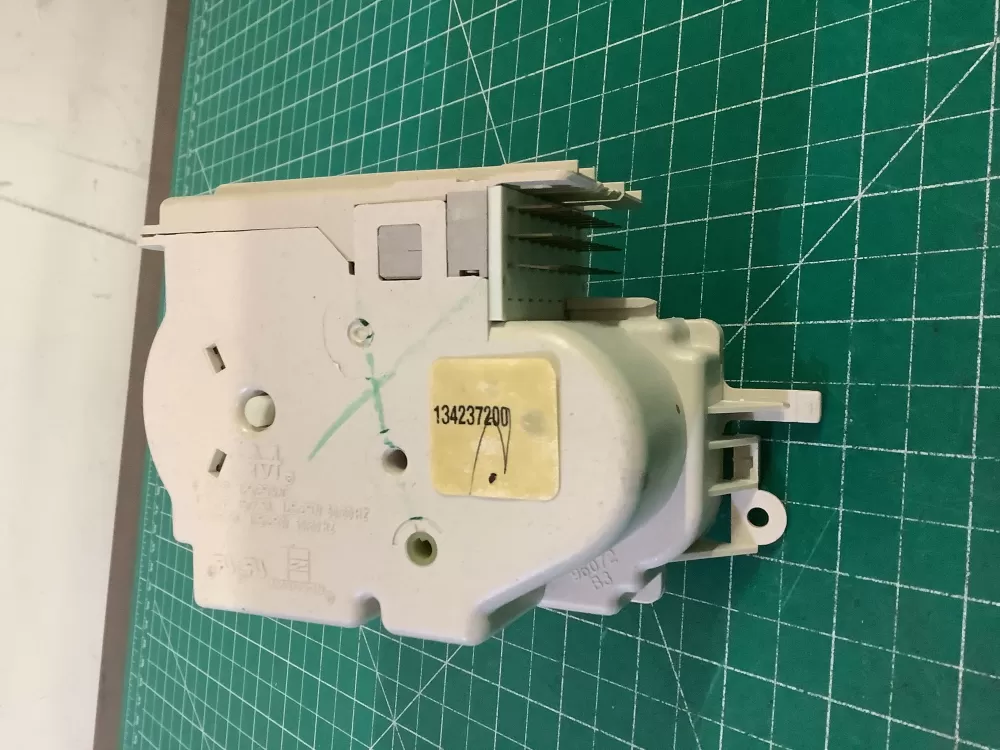 Frigidaire Kenmore 134237200 1014374 134202300 Washer Timer AZ198109 | NR2766
