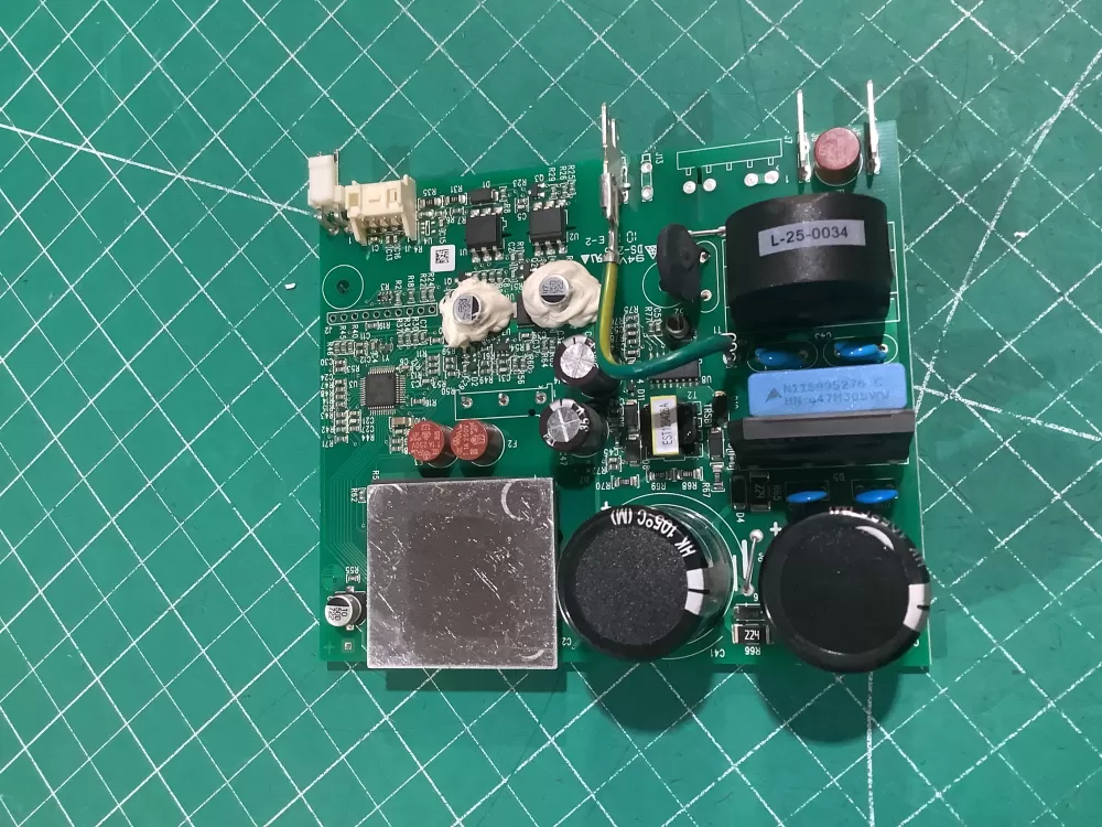 Frigidaire 8083643-03 Refrigerator Control Board AZ227734 | AR1808