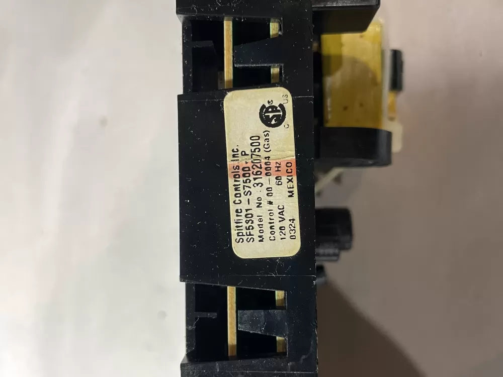 Frigidaire Kenmore AP3763194 1056303 Range Control Board AZ205391 | Wm664