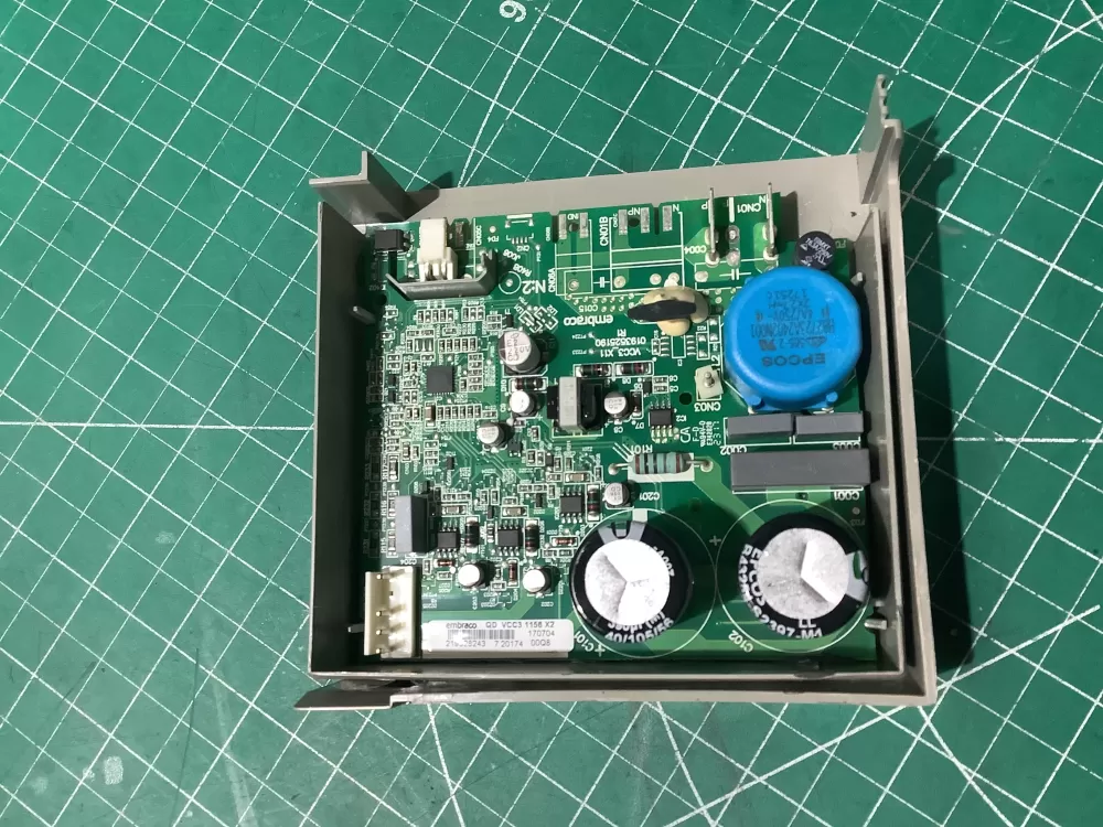 Crosley  Electrolux  Frigidaire  Kenmore 241577508  808364712  808364721  241577511  33532531-  533532531  0263_00021  ELUR241  8083183-03  8083183  2016/29  NO.:8083643-03/D  6G011900  ESFE010102  8083643-03 Refrigerator Control Board