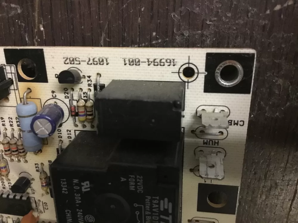 Lennox 1097-502 16994-001 Furnace Control Board AZ7339 | NR493
