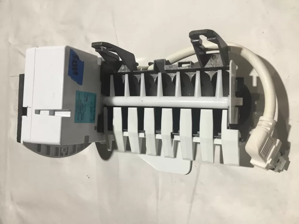 GE 197D7636G002 Wr30x10093 Refrigerator Ice Maker AZ99460 | Sl114